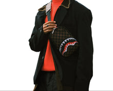 Load image into Gallery viewer, SPRAYGROUND BIG CITY EMBOSS SLING BAG