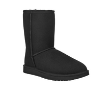 Load image into Gallery viewer, UGG WOMEN CLASSIC SHORT II