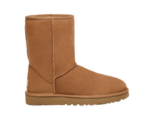 Load image into Gallery viewer, UGG WOMEN CLASSIC SHORT II