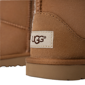 UGG KIDS WATER RESISTANT CLASSIC II BOOT