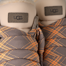 Load image into Gallery viewer, UGG WOMEN HIGHMEL