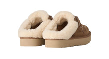 Load image into Gallery viewer, UGG WOMEN'S LOWMEL MULE