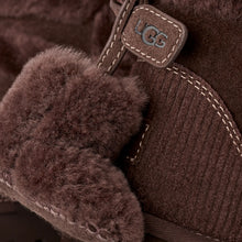 Load image into Gallery viewer, UGG WOMEN CLASSIC MINI HERITAGE BOOT