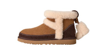 Load image into Gallery viewer, UGG WOMEN CLASSIC MINI HERITAGE BOOT