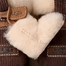 Load image into Gallery viewer, UGG WOMEN CLASSIC MINI HERITAGE BOOT