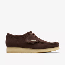 Load image into Gallery viewer, CLARKS WALLABEE SUEDE SHOES