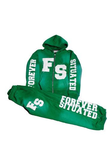 FOREVER SITUATED SWEATSUIT