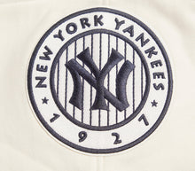 Load image into Gallery viewer, PRO STANDARD MLB NEW YORK YANKEES RETRO CLASSIC PO HOODIE (NY535126)