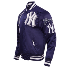 Load image into Gallery viewer, PRO STANDARD MLB NEW YORKYANKEES MASH SATIN JACKET