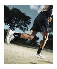 Load image into Gallery viewer, SALOMON WOMEN AERO BLAZE 3 GRVL RUNNING SHOES