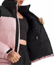 Load image into Gallery viewer, WOMENS NORTHFACE NPTSE JACKET