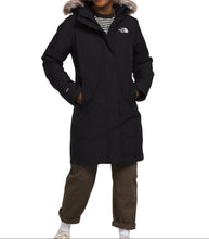 Load image into Gallery viewer, THE NORTH FACE WOMEN'S ARTIC PARKA JACKET