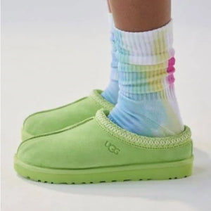 Neon 2025 green uggs